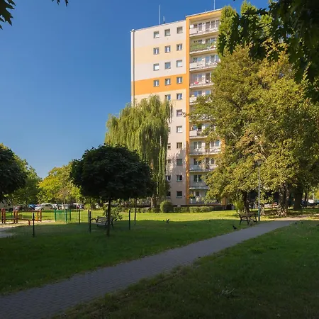 Apartment Praga Kinowa Comfy By Bookinghost *