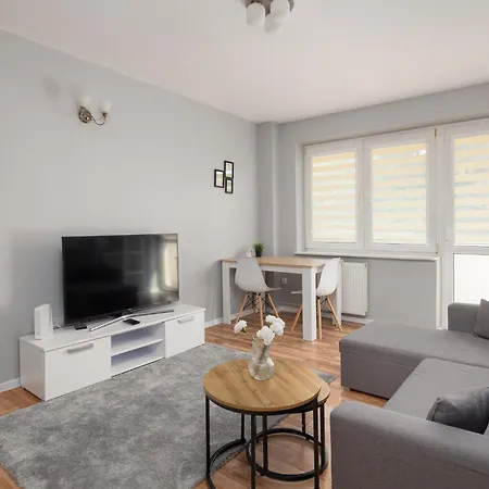 Praga Kinowa Comfy By Bookinghost Apartment *